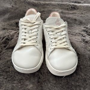 Groundies Barefoot Shoe